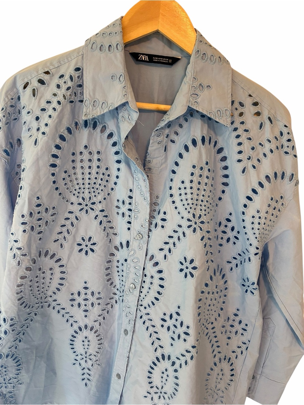 Zara Blue Eyelet Button Shirt